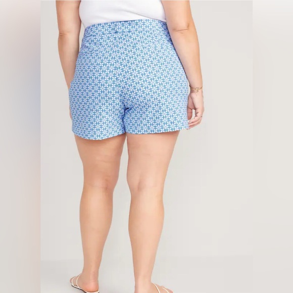 High Waisted Pixie Trouser Shorts - Picture 2 of 4